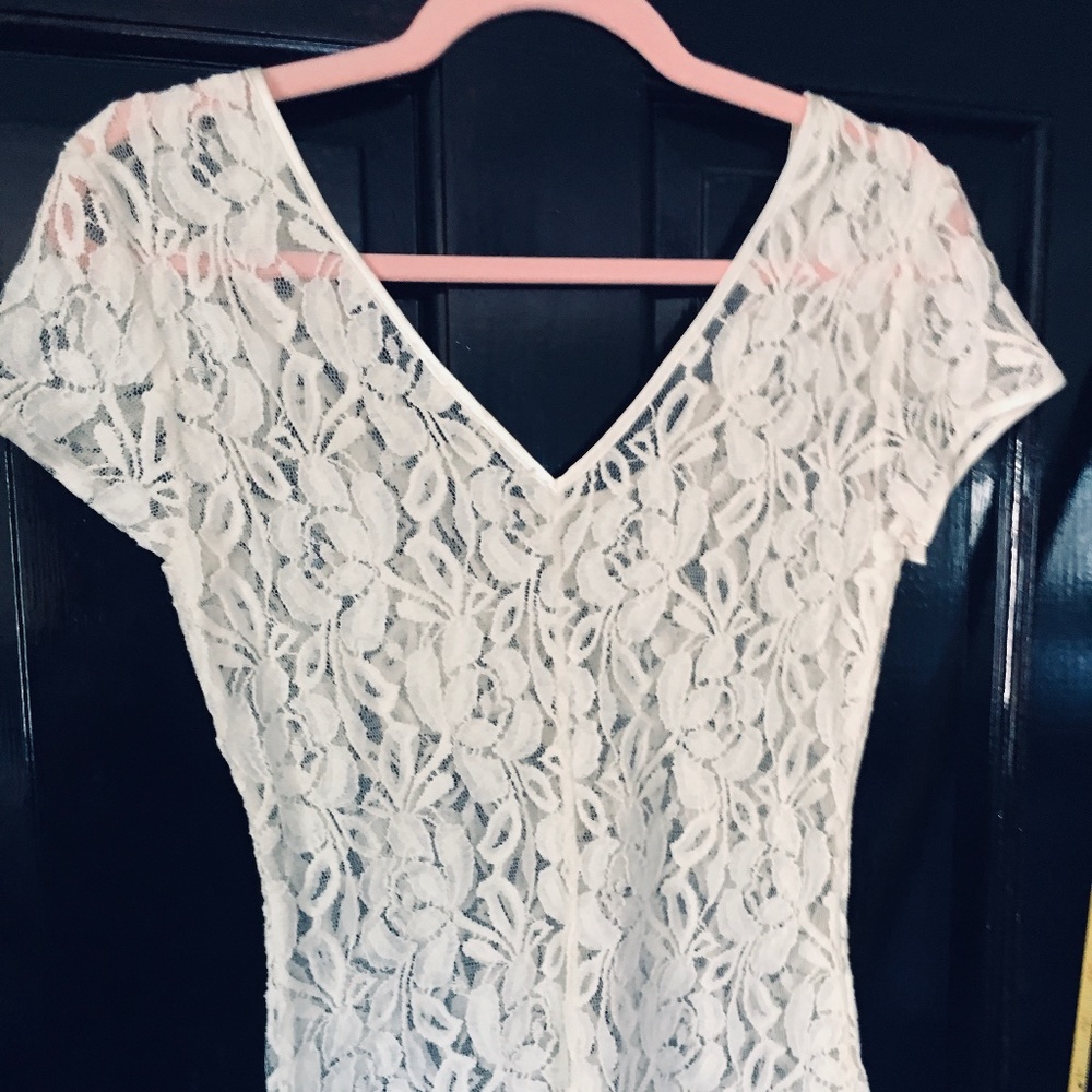 Banana Republic Cream Lace Top - NWT